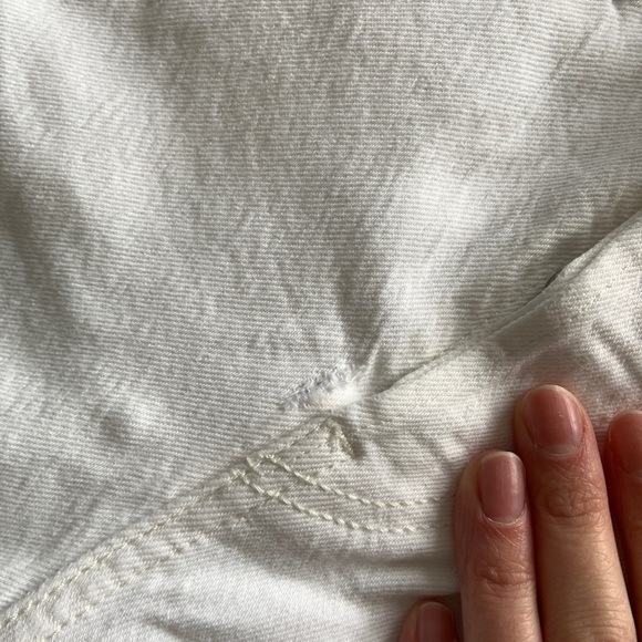 Wedgie Straight Leg Levi White jeans - Picture 8 of 8